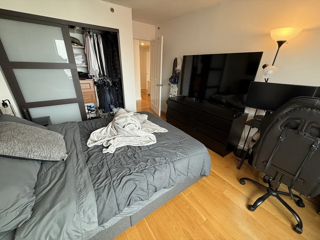 8 Museum Way, East Cambridge