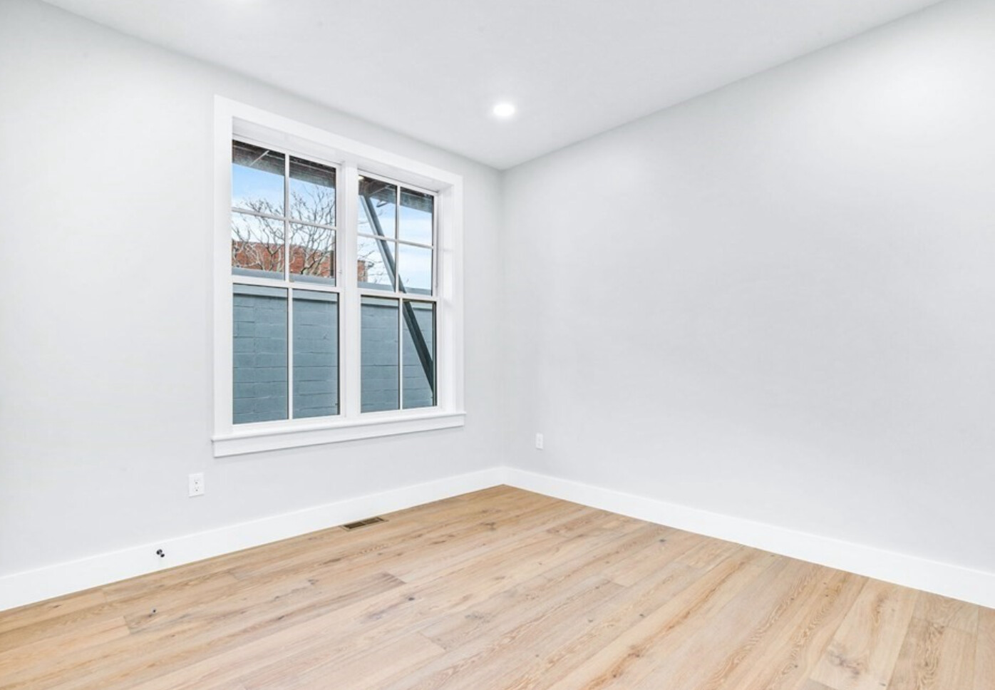 300 Somerville Ave, Ward Two