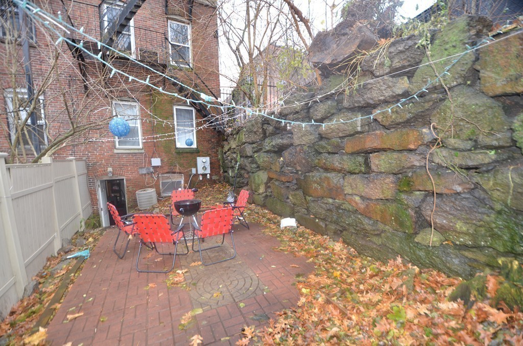 9 Sewall St, Mission Hill