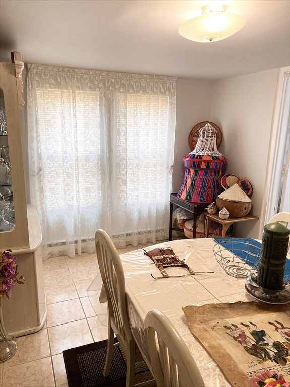 470 Pleasant St, Canton