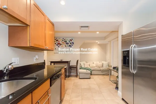 34 Edgerly Rd, Fenway