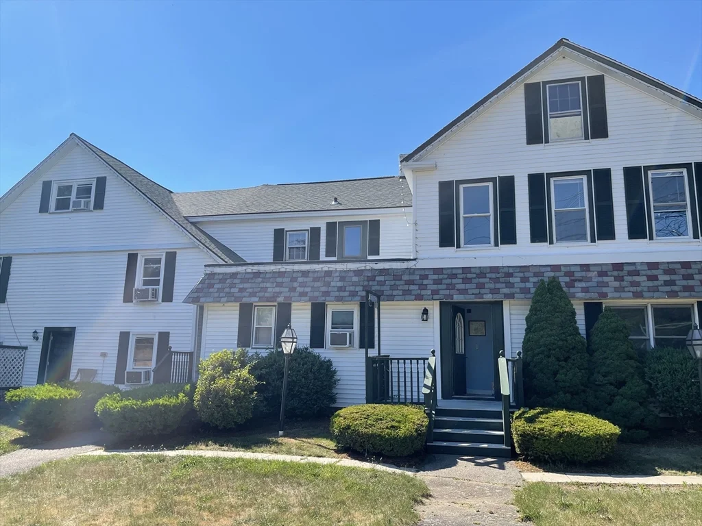 4 West St, Wrentham