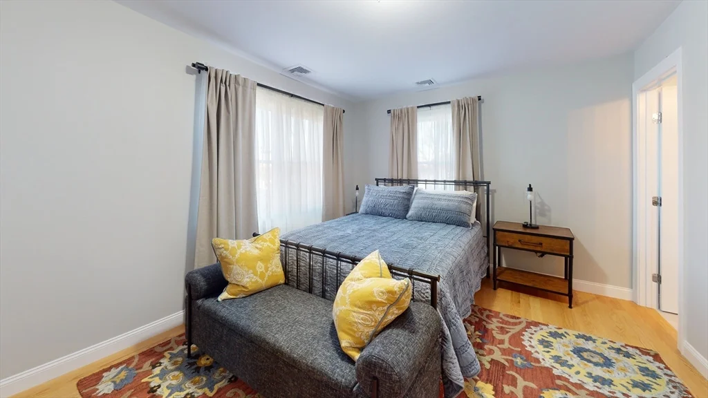 56 Albemarle Rd, Waltham