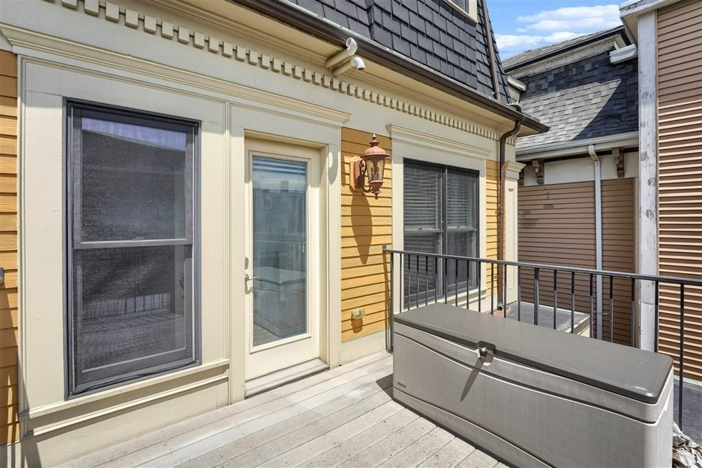 360-362 Dorchester St, South Boston