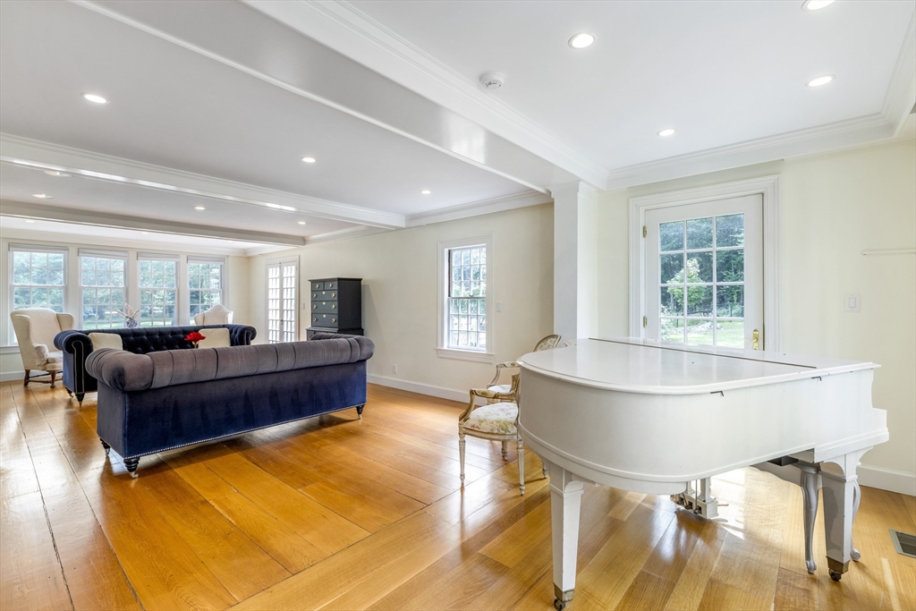 171 Marsh St, Belmont