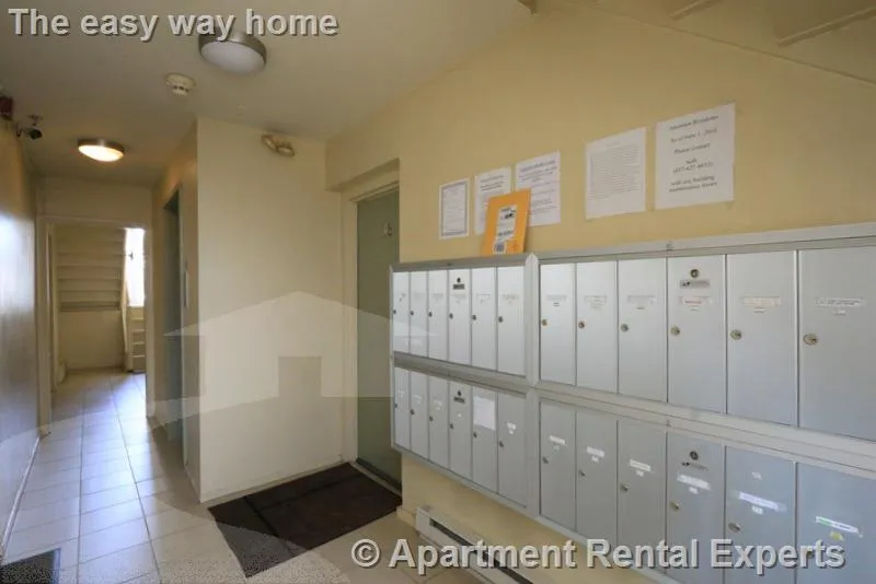 70 Park St, Ward Two