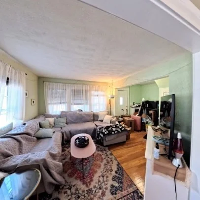 18 Martin St, Medford