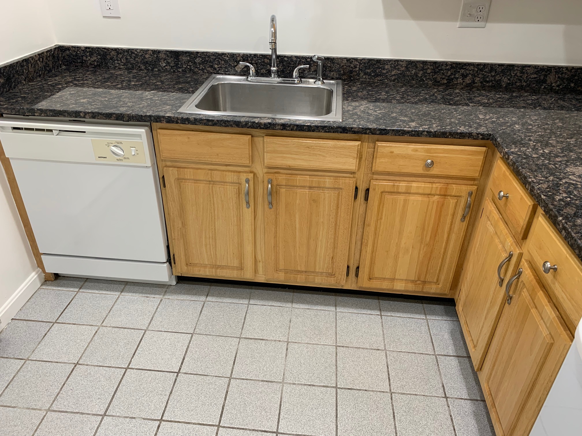 19 Queensberry St, Fenway