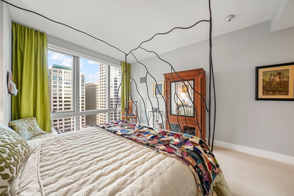 500 Atlantic Ave, Waterfront