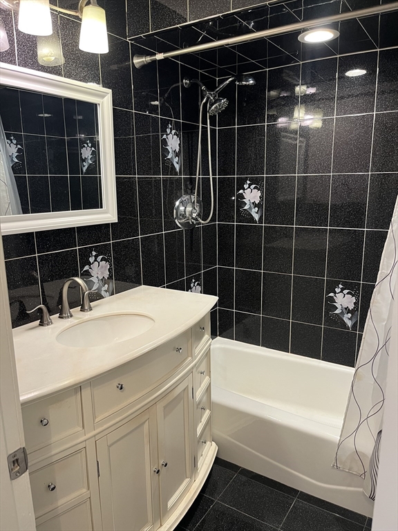 16 Franklin St, Winthrop