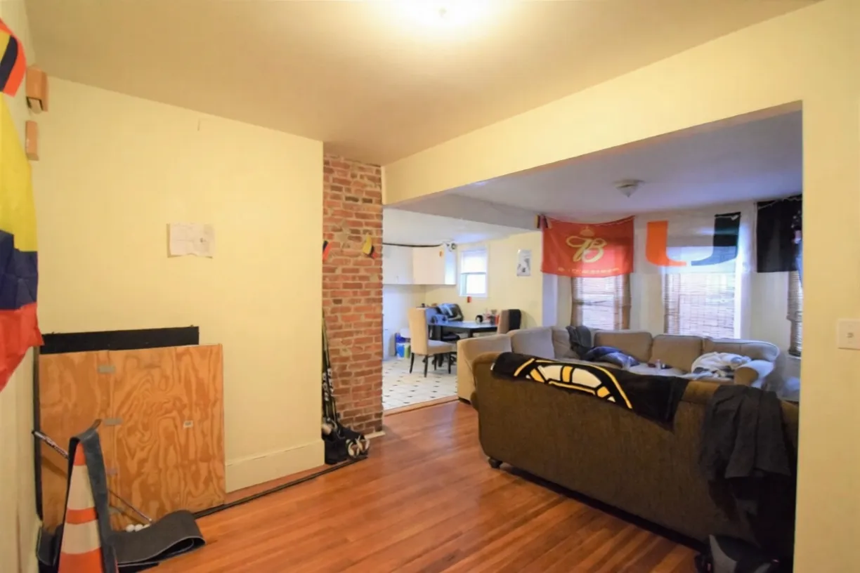 505 Washington St, Brighton
