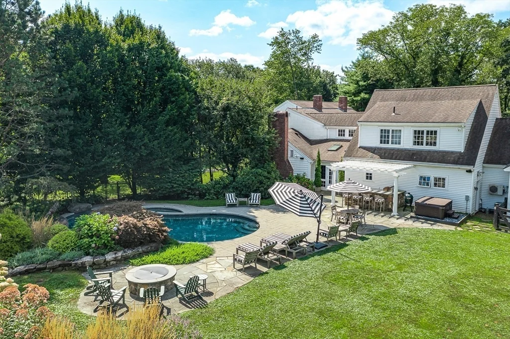 60 Washington St, Sherborn