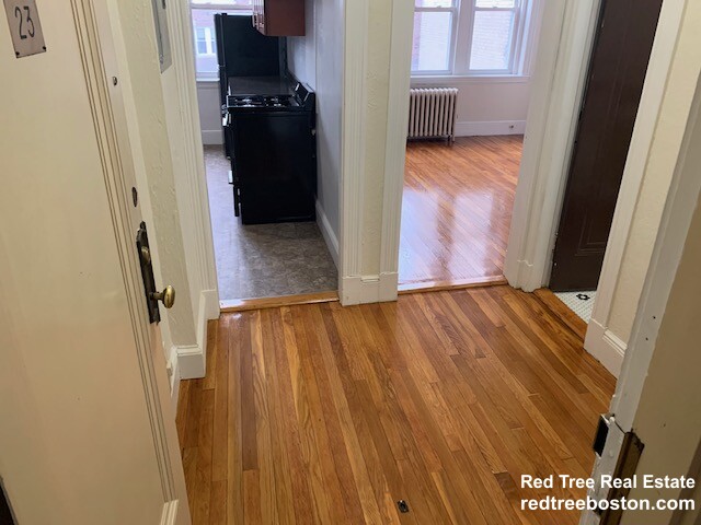 1800 Commonwealth Ave, Brighton