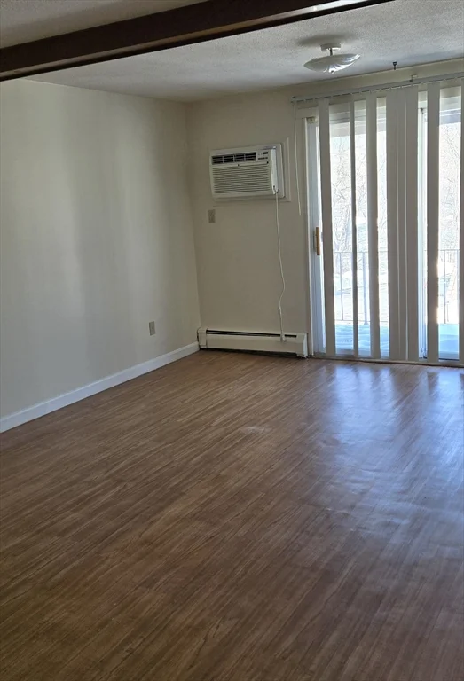 668 Robbins Ave, Dracut