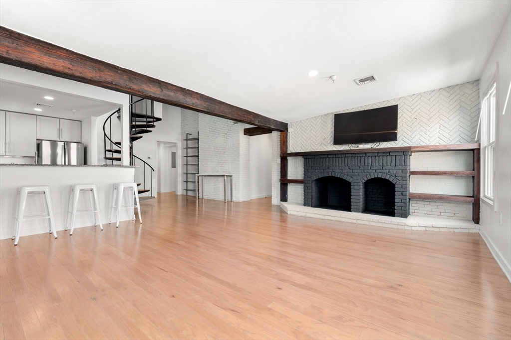 57 North Washington St, North End