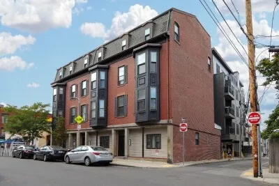 158 F St, South Boston