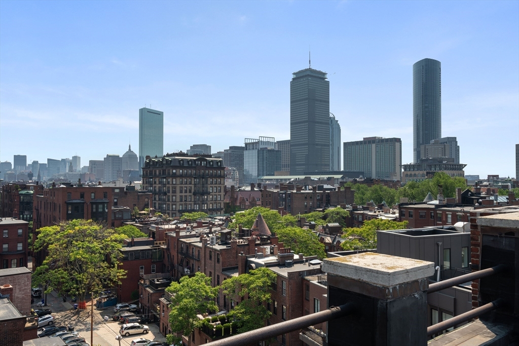 4 Charlesgate East, Back Bay