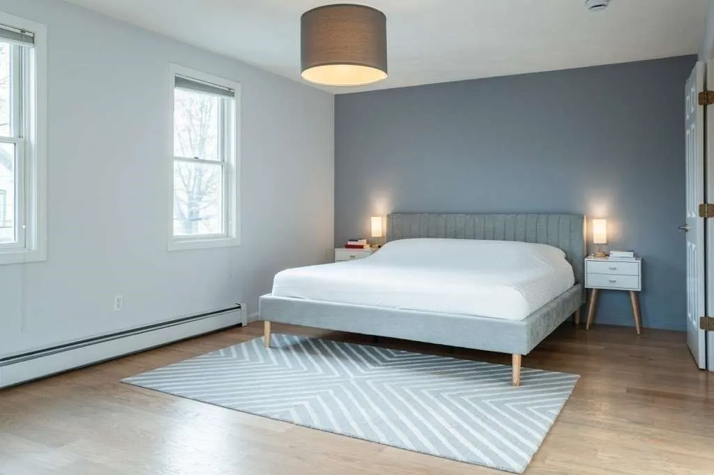 90 Monument, Medford