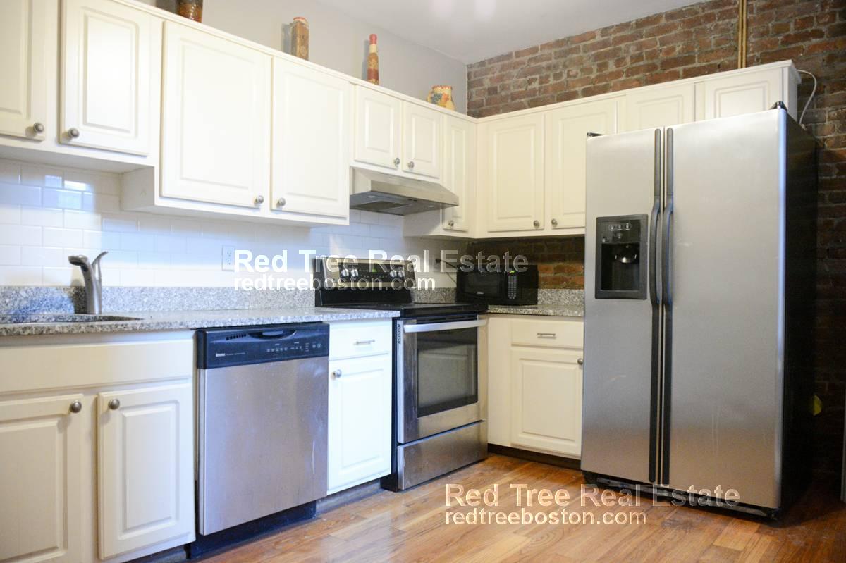 1404 Commonwealth Ave, Brighton