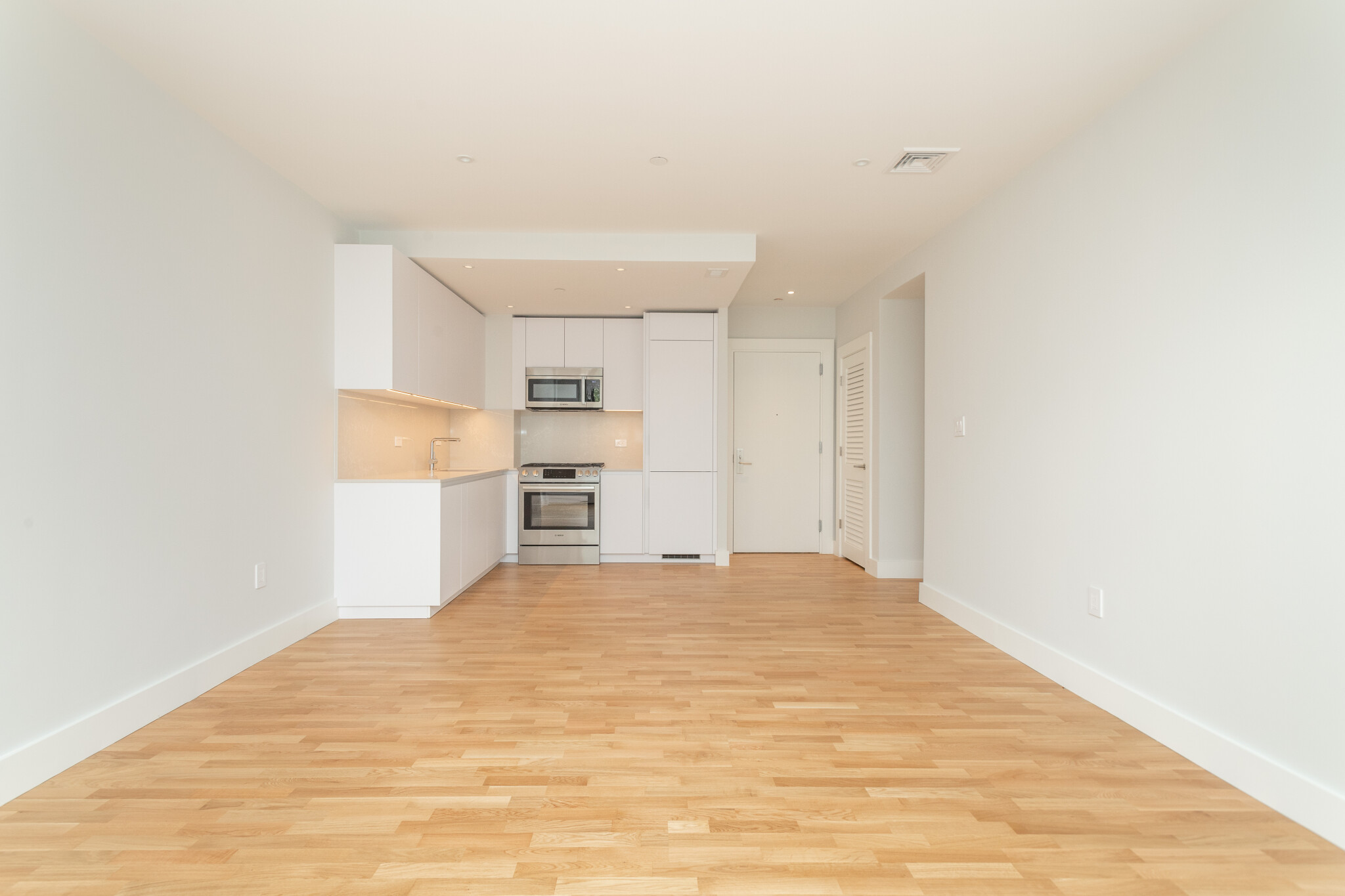 1410 Columbia Rd, South Boston