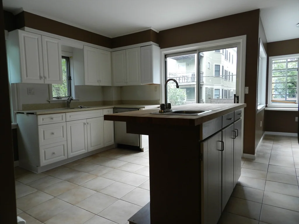 14 Fairmont St, Cambridgeport