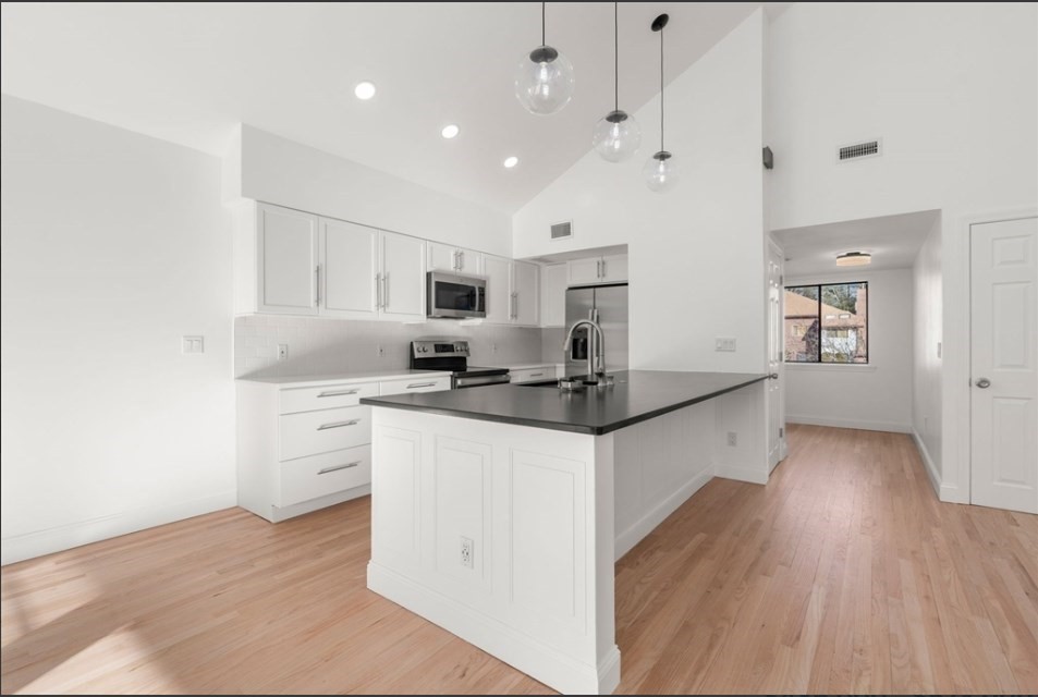 259 Trailside Way, Ashland