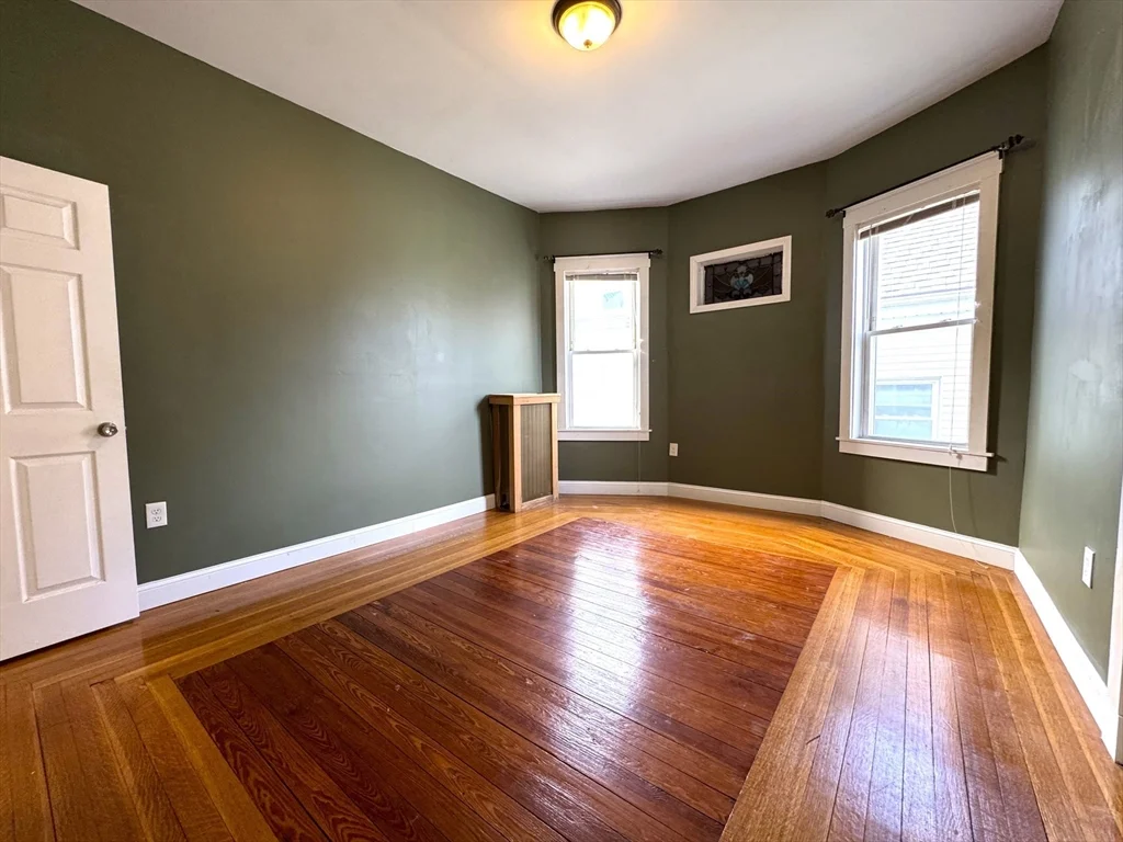 24 Weld Hill St, Jamaica Plain