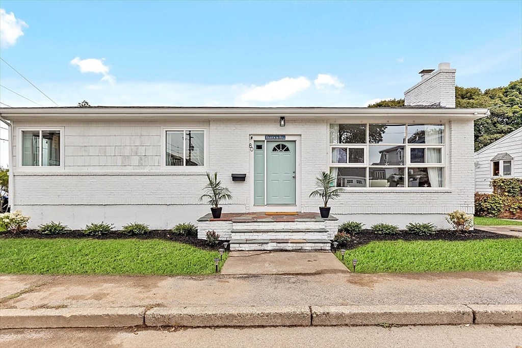 80 Central Ave Summer, Hull