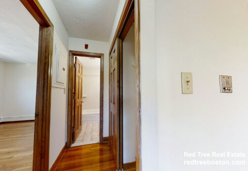 272 Grove St, Auburndale