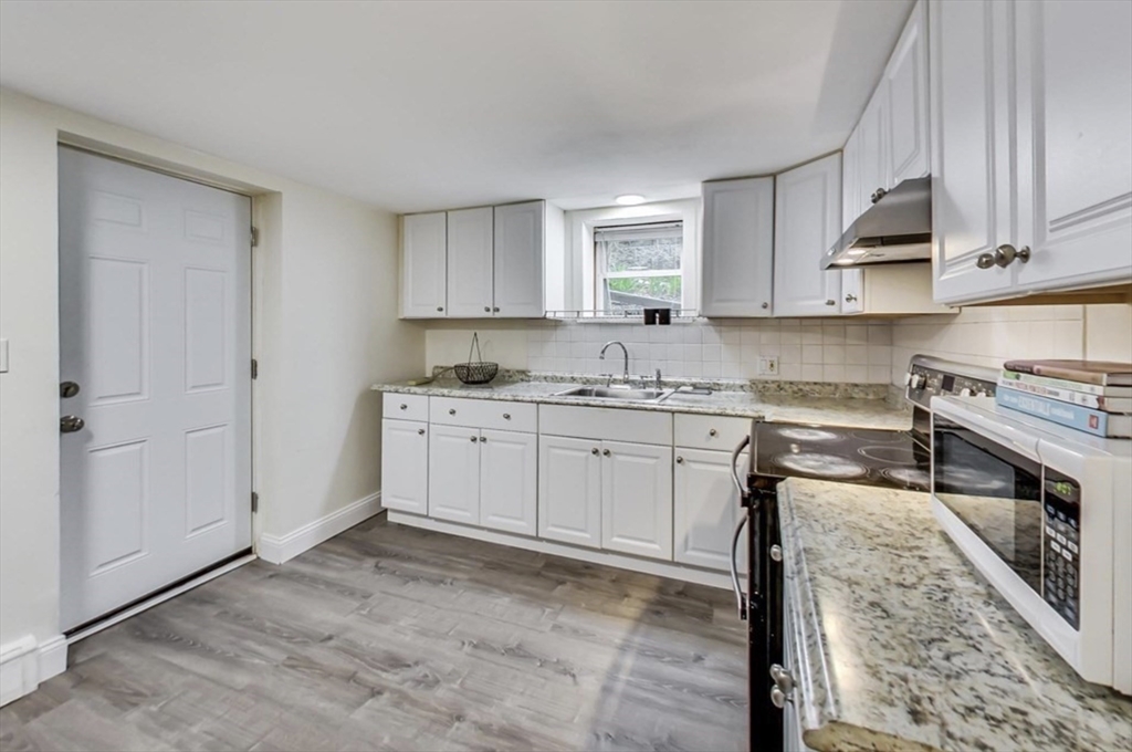 30 Hillside Ave, Malden