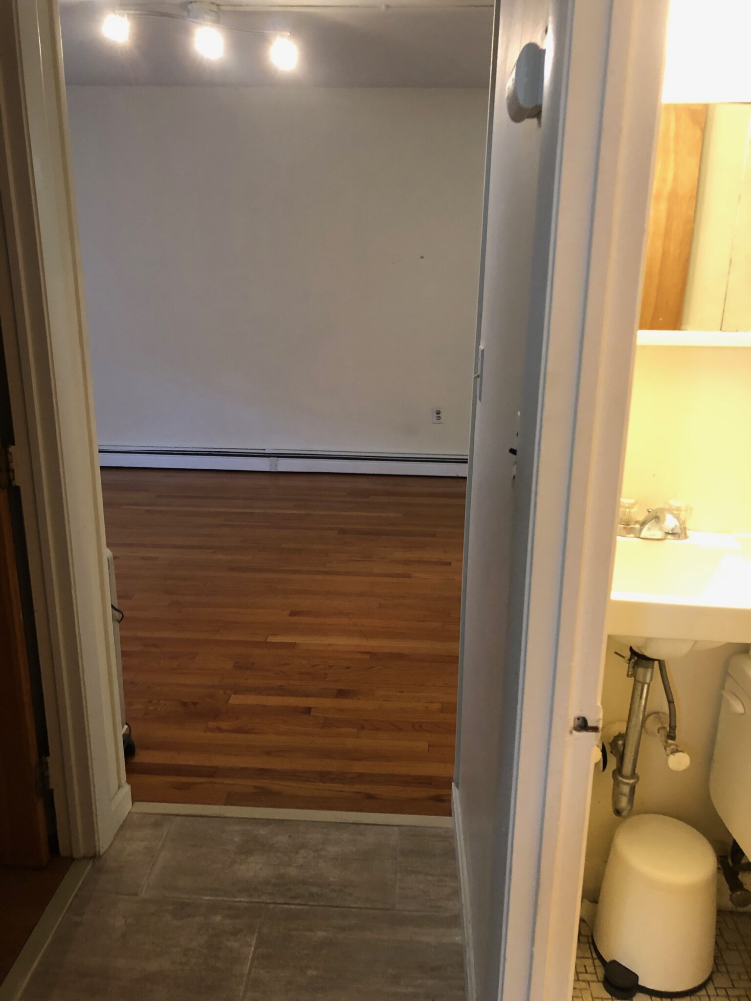 77 Trowbridge St, Mid-Cambridge