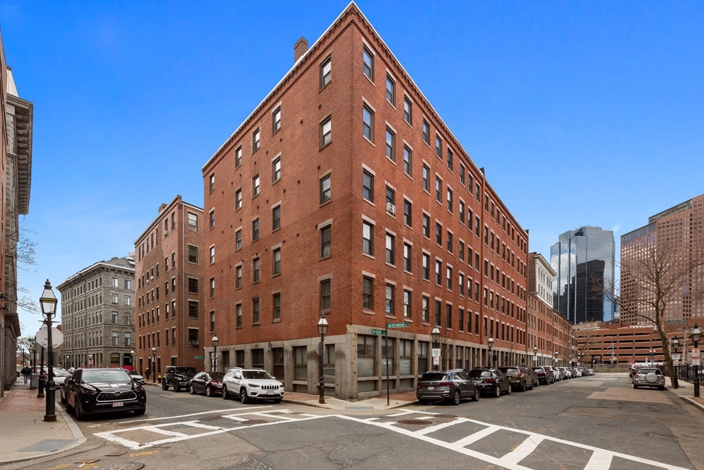 99 Fulton St, North End