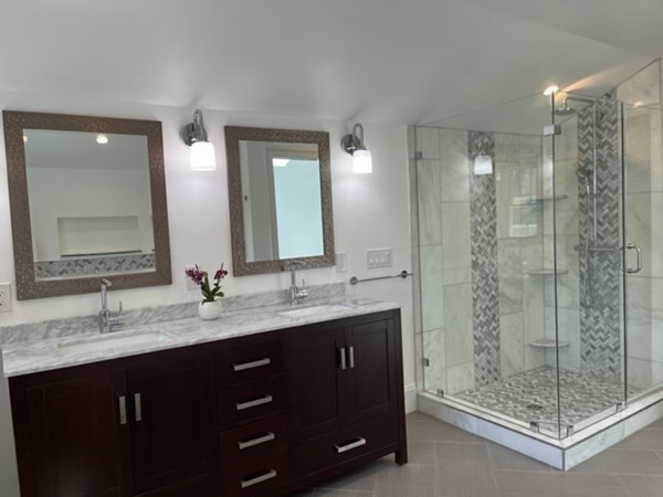 150 Country Club Rd, Oak Hill