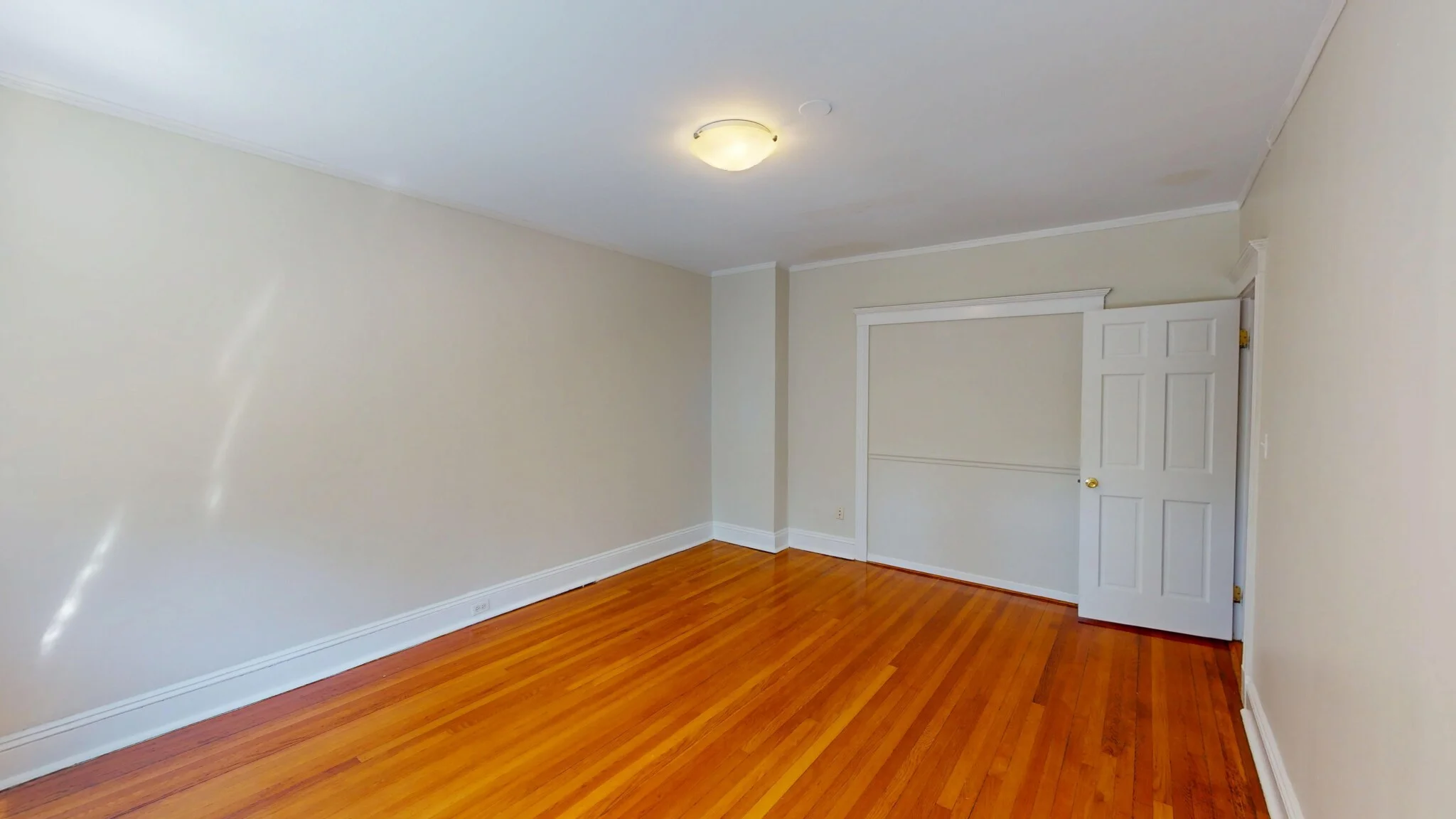 1940 Commonwealth Ave, Brighton