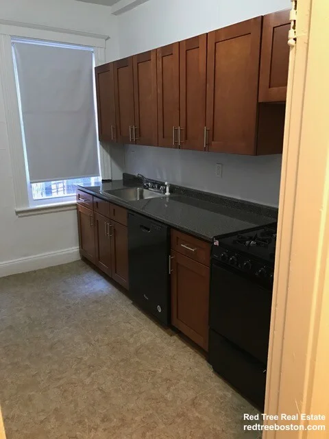 1626 Commonwealth Ave, Brighton