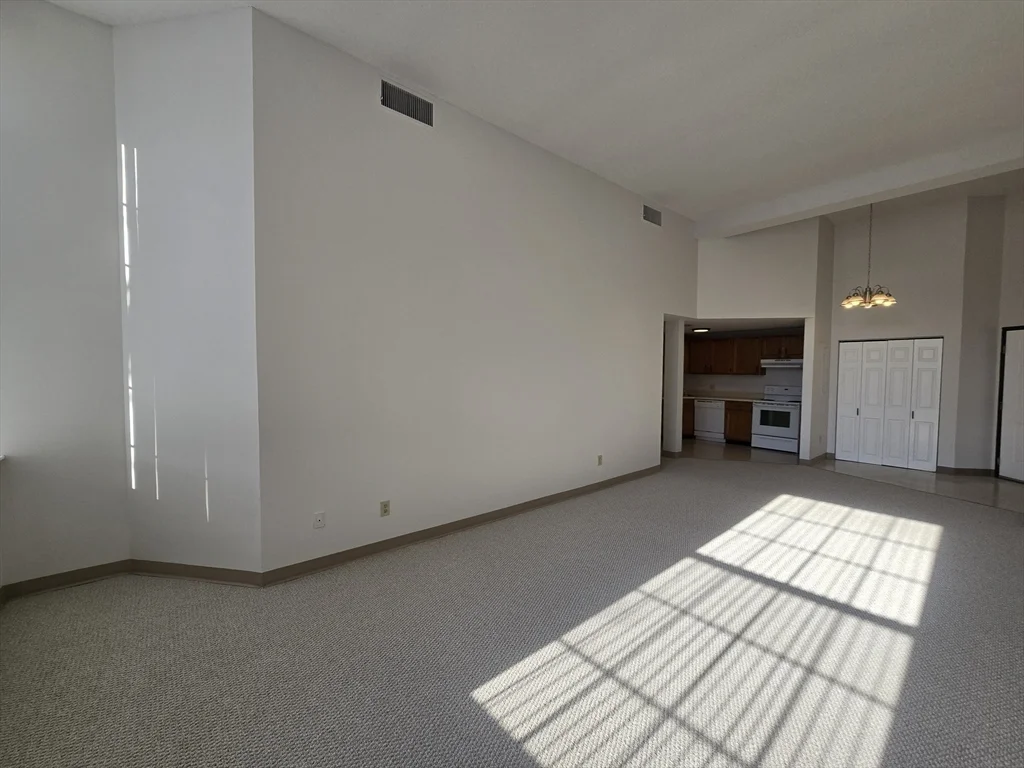 130 Beach St, Quincy