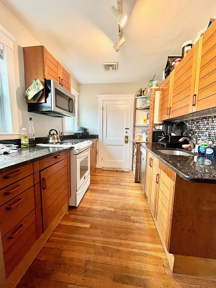 152-154 Parker Hill Ave, Mission Hill