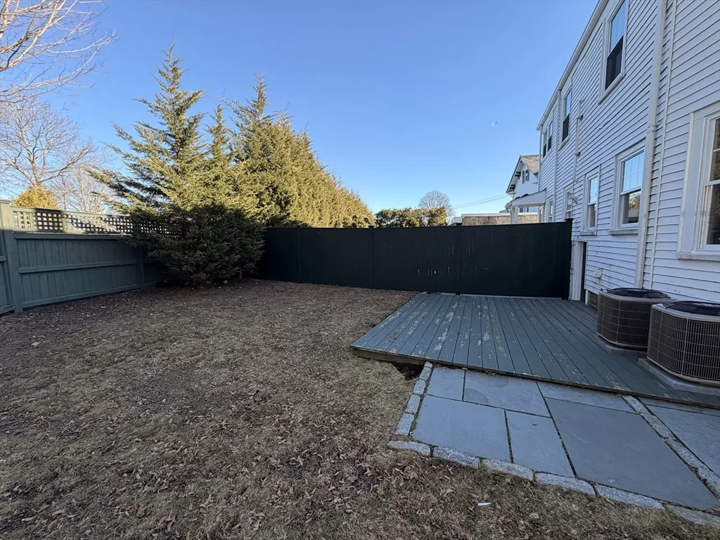 9 Hollis St, East Milton
