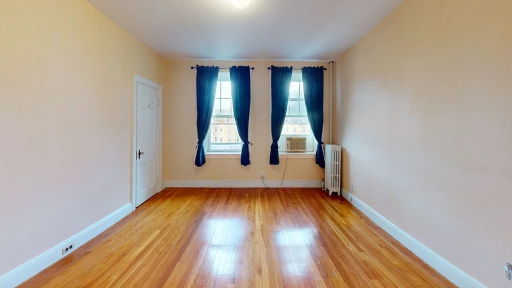 10 Jamaicaway, Jamaica Plain