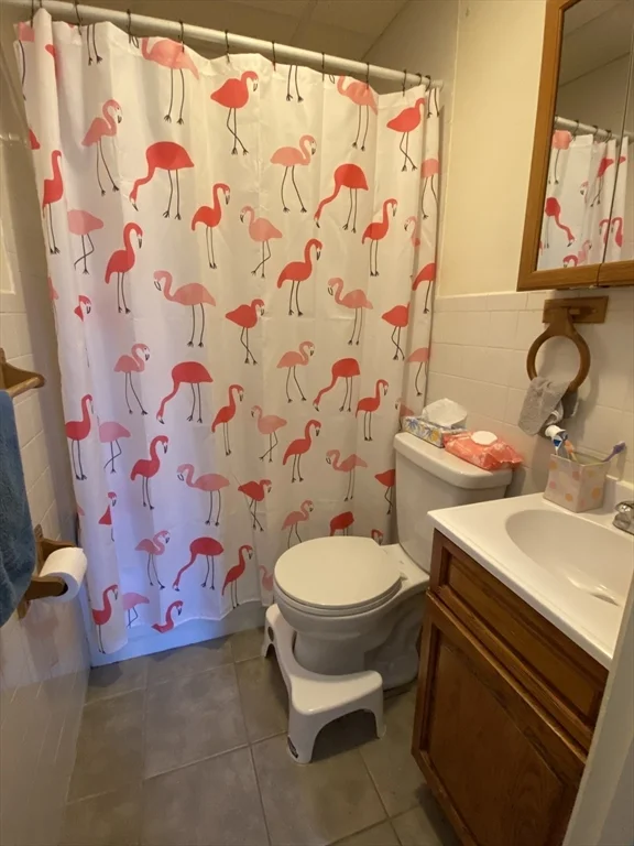 66 Lake Ave, Melrose