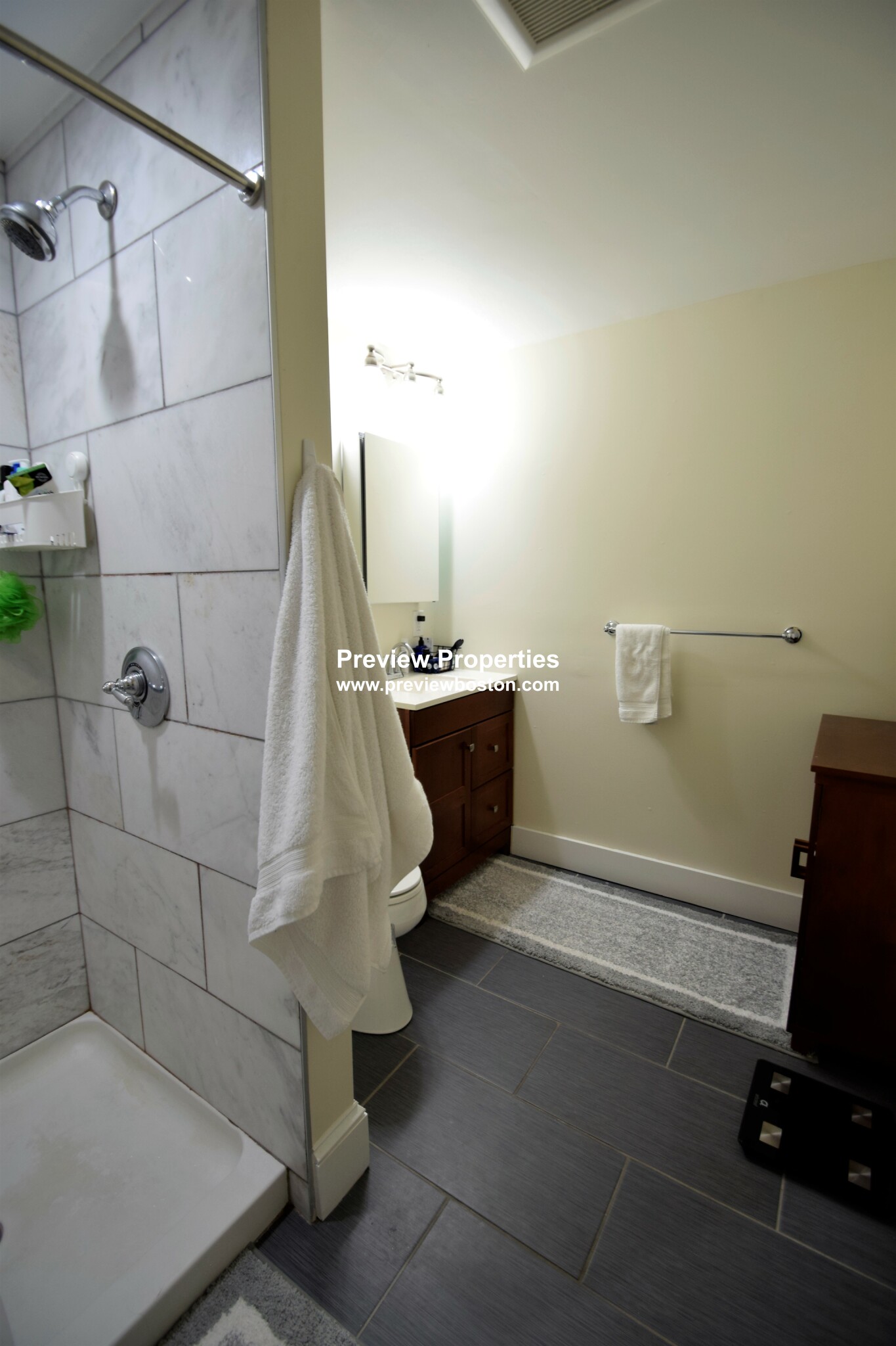 4 School St, Roxbury