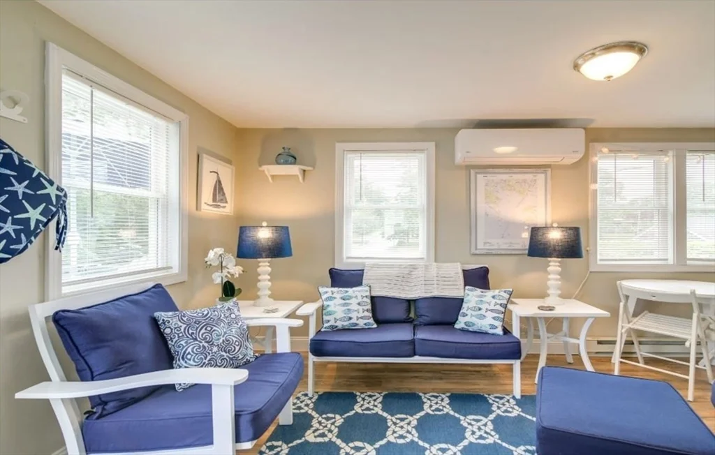 4 Atlantic Ave, Wareham