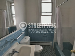 17 Fairbanks St, Griggs Park