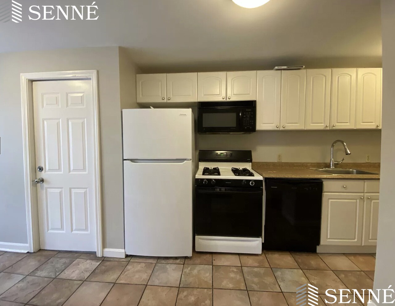 344 Putnam Ave, Riverside