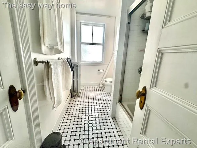 77 College Ave, Davis Square