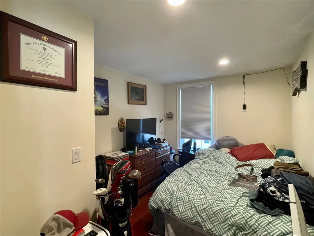 143 L St, South Boston