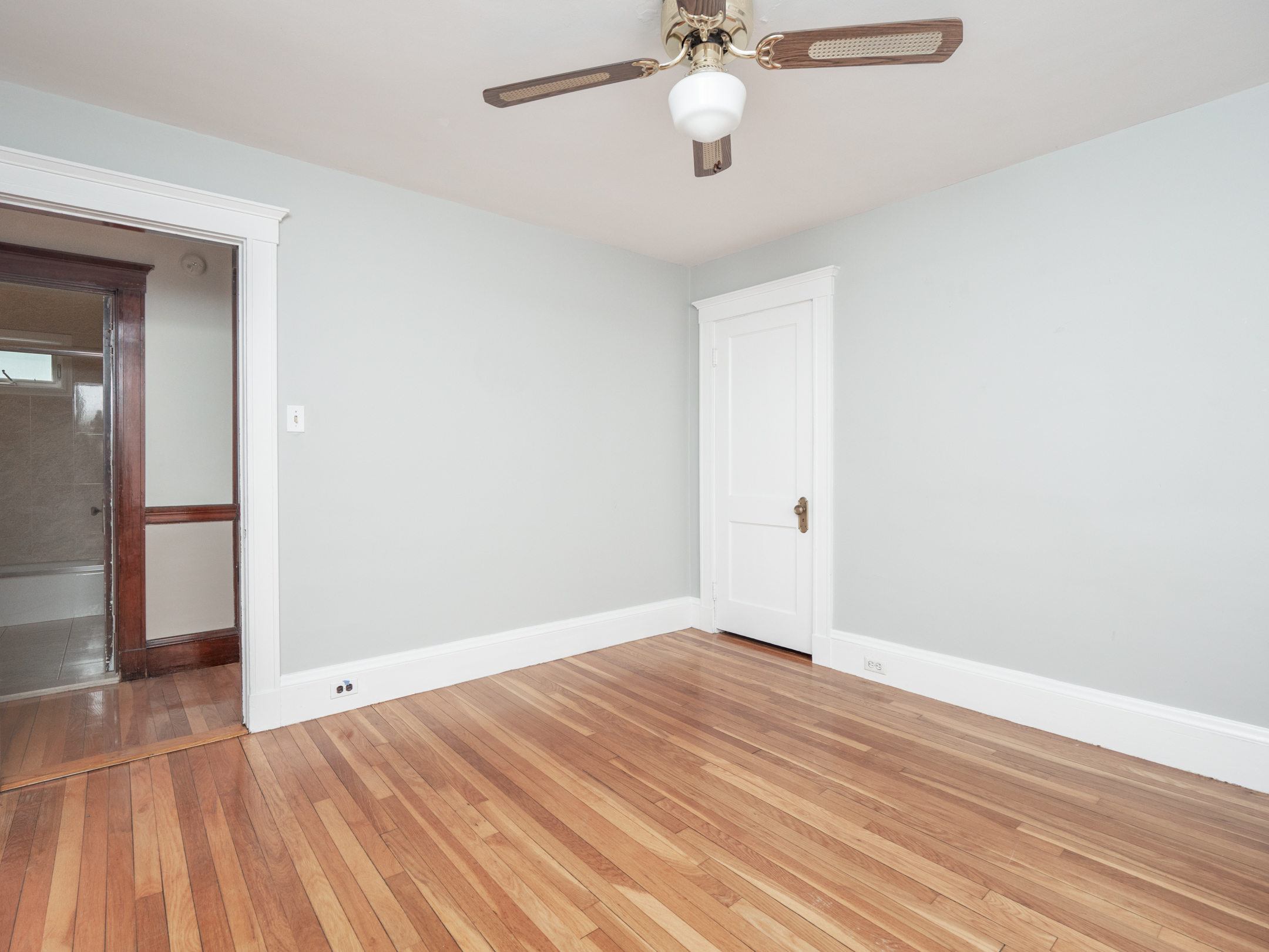 2 bed, 1 bath apartment for rent at 23 Gorham Rd Unit 1, Medford — photo 10 of 30