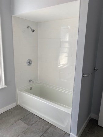 1 bed, 1 bath apartment for rent at 23 Newton St Unit 2, Brighton — photo 6 of 7