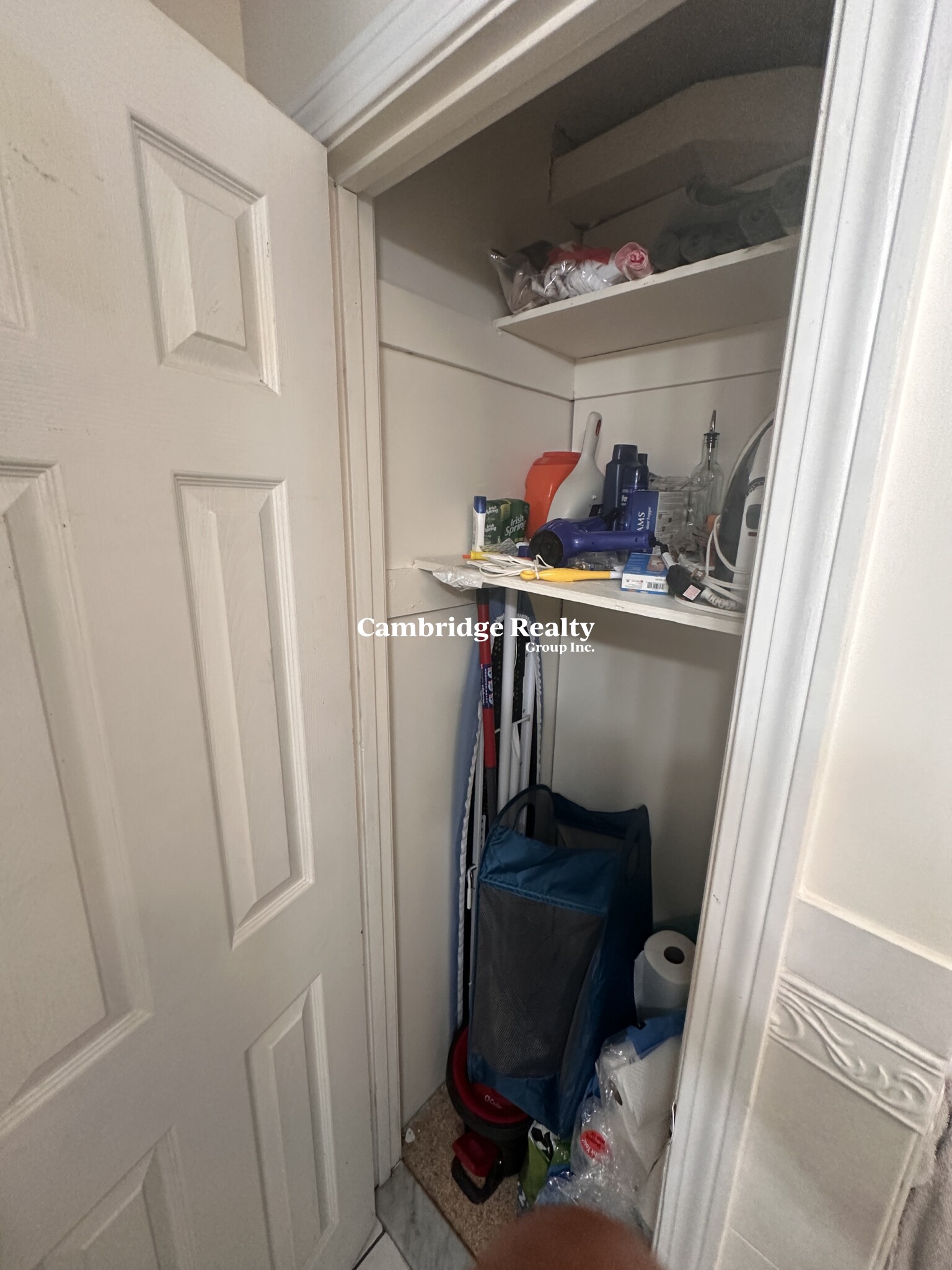 2.5 bed, 1 bath apartment for rent at 543 Broadway Unit 1T, South Medford — photo 23 of 27