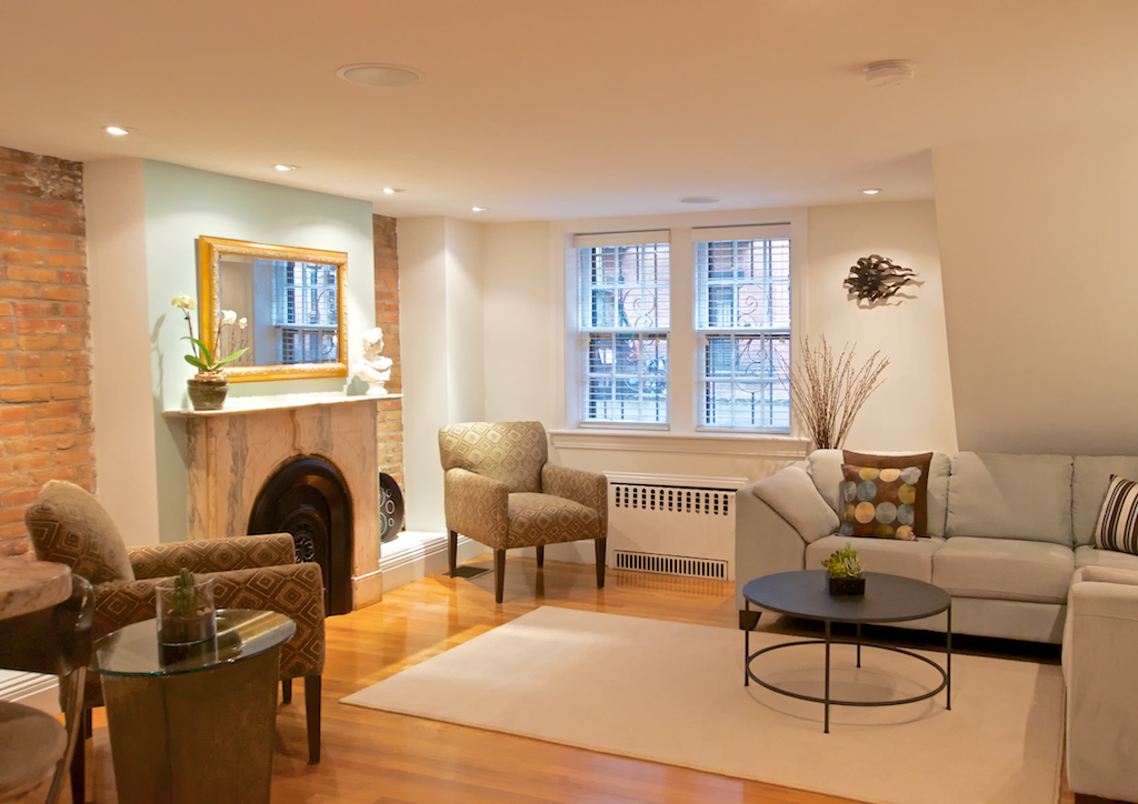 1 bed, 1 bath apartment for rent at 32 Gray St Unit 1, South End — photo 1 of 7